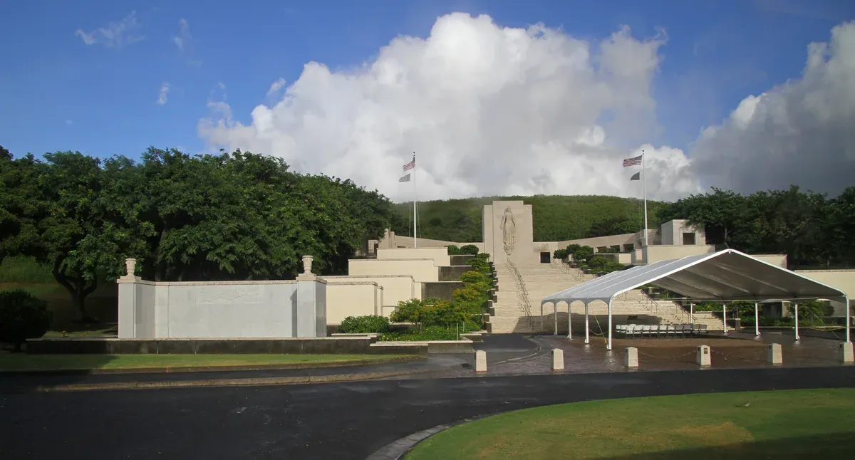 Punchbowl memorial reached on a Pearl Harbor tour with a Punchbowl stop